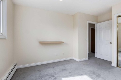 303-730 2 Avenue Nw, Calgary, AB - Indoor Photo Showing Other Room