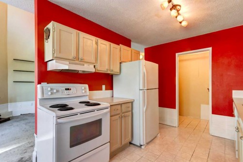 20-821 3 Avenue Sw, Calgary, AB - Indoor Photo Showing Kitchen