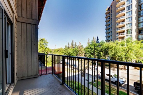 20-821 3 Avenue Sw, Calgary, AB - Outdoor With Balcony
