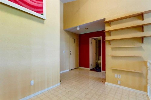 20-821 3 Avenue Sw, Calgary, AB - Indoor Photo Showing Other Room