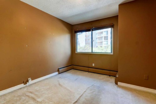20-821 3 Avenue Sw, Calgary, AB - Indoor Photo Showing Other Room