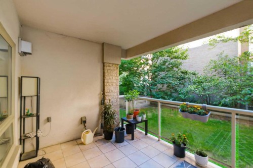 108-114 15 Avenue Sw, Calgary, AB - Outdoor With Exterior