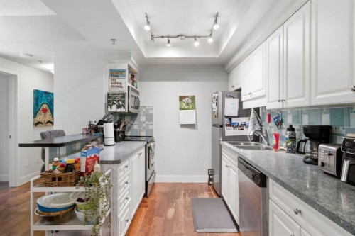 108-114 15 Avenue Sw, Calgary, AB - Indoor Photo Showing Kitchen With Double Sink
