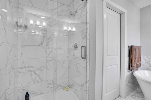 50 Saddlestone Place Ne, Calgary, AB - Indoor Photo Showing Bathroom