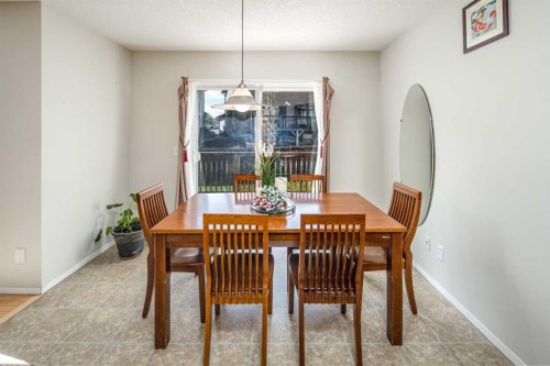 96 Panamount Manor Nw, Calgary, AB - Indoor Photo Showing Dining Room