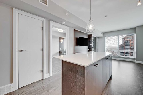2205-930 6 Avenue Sw, Calgary, AB - Indoor