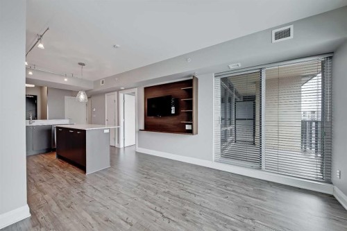 2205-930 6 Avenue Sw, Calgary, AB - Indoor Photo Showing Kitchen