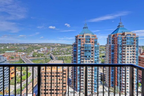 2205-930 6 Avenue Sw, Calgary, AB - Outdoor With Balcony