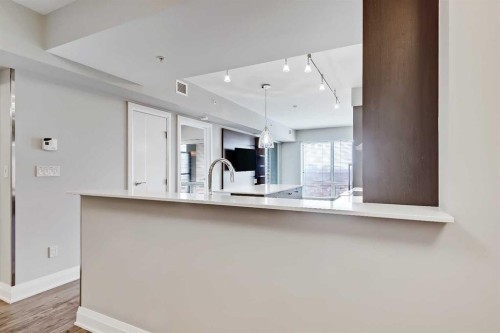 2205-930 6 Avenue Sw, Calgary, AB - Indoor Photo Showing Kitchen