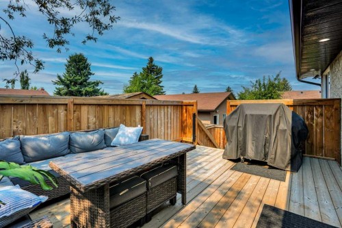 115 Abingdon Crescent Ne, Calgary, AB - Outdoor With Deck Patio Veranda