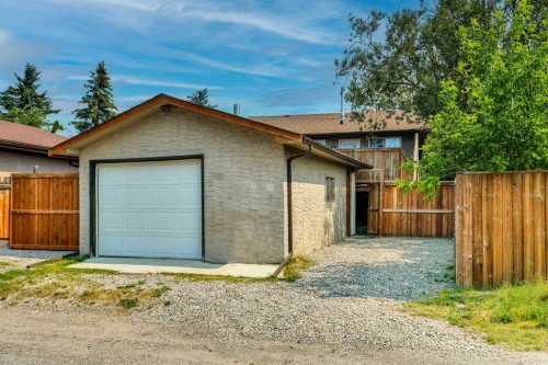 115 Abingdon Crescent Ne, Calgary, AB - Outdoor