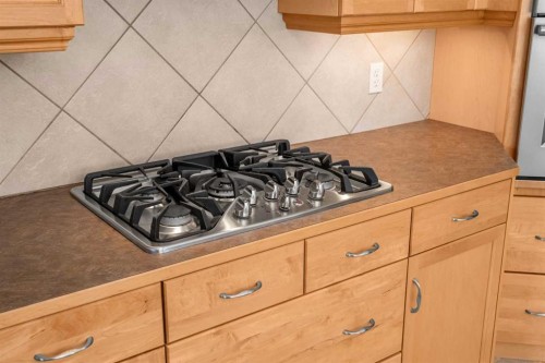 31 Elgin Green Se, Calgary, AB - Indoor