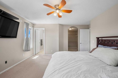 31 Elgin Green Se, Calgary, AB - Indoor Photo Showing Bedroom