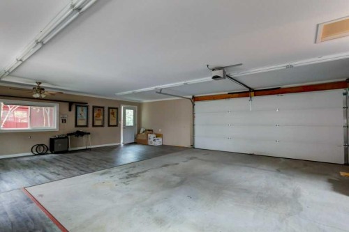 48 Hillary Crescent Sw, Calgary, AB - Indoor Photo Showing Garage