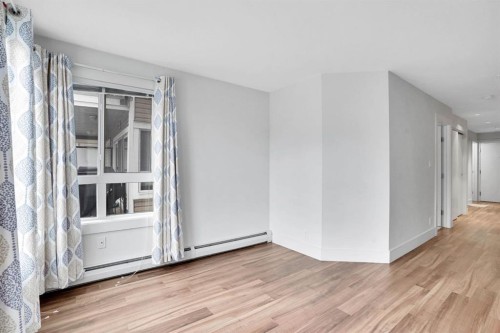 203-510 Edmonton Trail Ne, Calgary, AB - Indoor Photo Showing Other Room