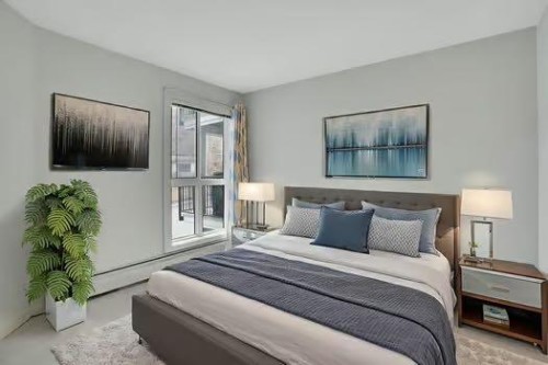 203-510 Edmonton Trail Ne, Calgary, AB - Indoor Photo Showing Bedroom