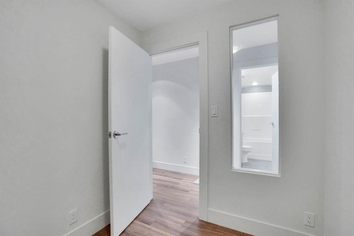 203-510 Edmonton Trail Ne, Calgary, AB - Indoor Photo Showing Other Room