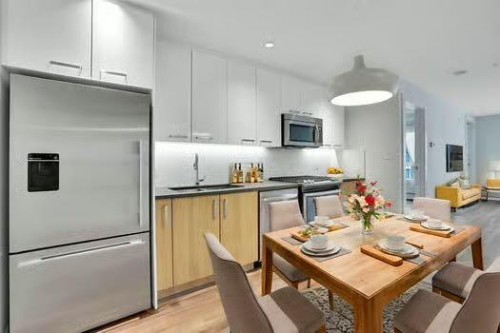 203-510 Edmonton Trail Ne, Calgary, AB - Indoor
