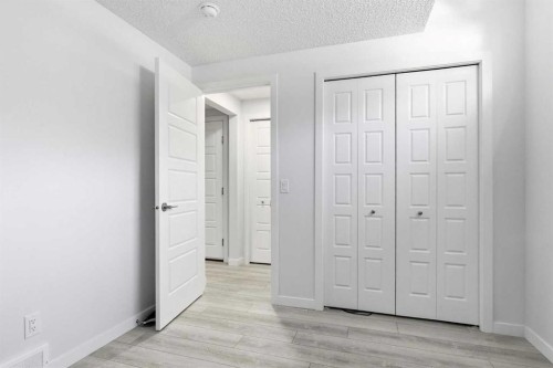44 Amblefield Avenue Nw, Calgary, AB - Indoor
