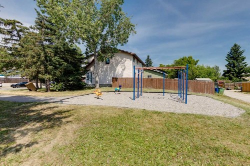 264 Templeview Way Ne, Calgary, AB - Outdoor