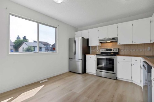 264 Templeview Way Ne, Calgary, AB - Indoor Photo Showing Kitchen