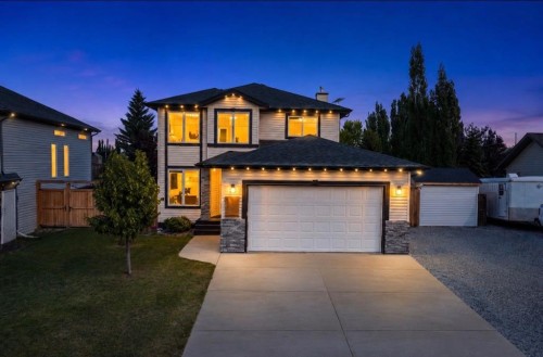 328 Carriage Lane Drive  Carstairs, AB T0M 0N0