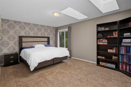 21 Edgebrook Park Nw, Calgary, AB 