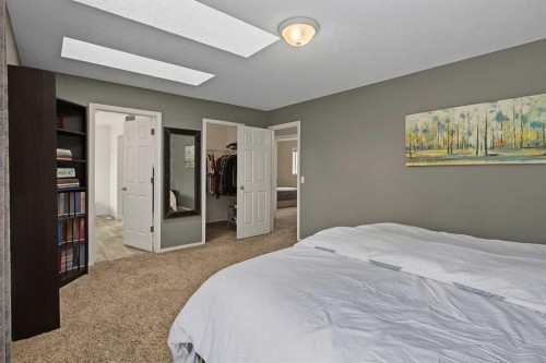21 Edgebrook Park Nw, Calgary, AB 