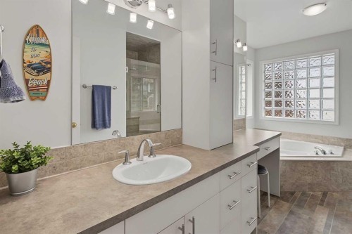 21 Edgebrook Park Nw, Calgary, AB 
