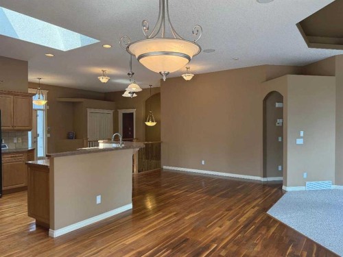 157 Valley Creek Place Nw, Calgary, AB - Indoor Photo Showing Kitchen