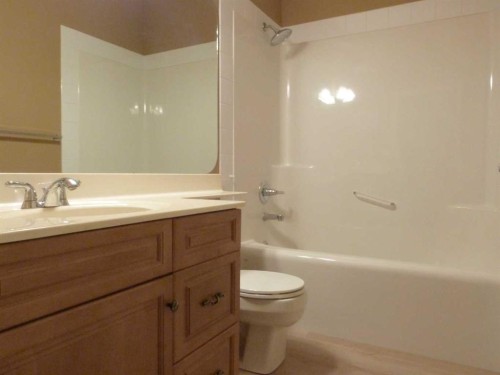 157 Valley Creek Place Nw, Calgary, AB - Indoor Photo Showing Bathroom