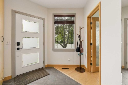 202 26 Avenue Nw, Calgary, AB - Indoor Photo Showing Other Room