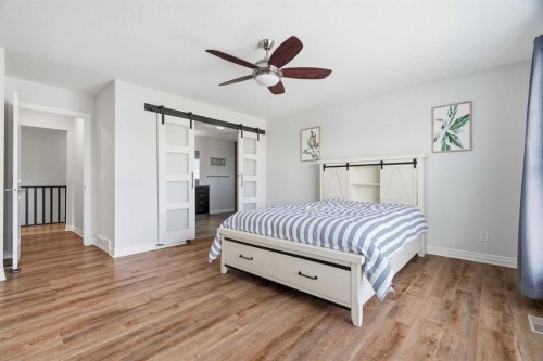 44 Cimarron Springs Circle, Okotoks, AB - Indoor Photo Showing Bedroom