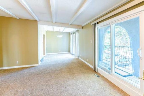 801 Canfield Way Sw, Calgary, AB - Indoor Photo Showing Other Room