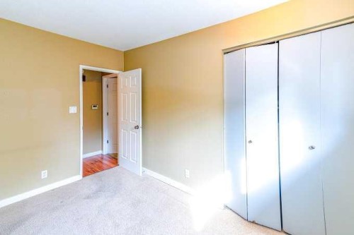 801 Canfield Way Sw, Calgary, AB - Indoor Photo Showing Other Room