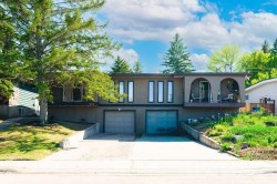 801 Canfield Way SW Calgary, AB T3W 1K4