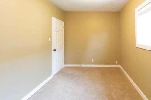 801 Canfield Way Sw, Calgary, AB - Indoor Photo Showing Other Room