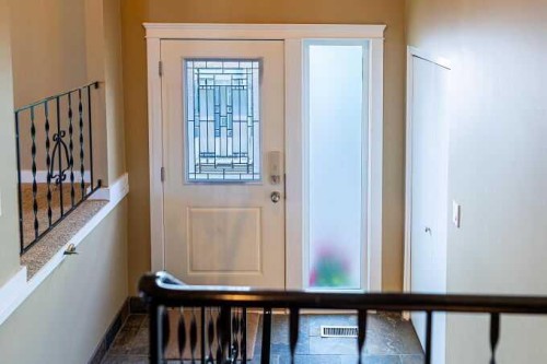 801 Canfield Way Sw, Calgary, AB - Indoor Photo Showing Other Room