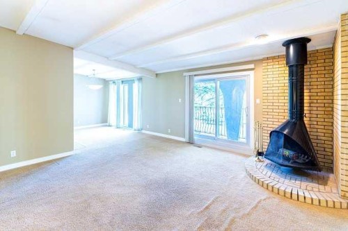 801 Canfield Way Sw, Calgary, AB - Indoor Photo Showing Other Room