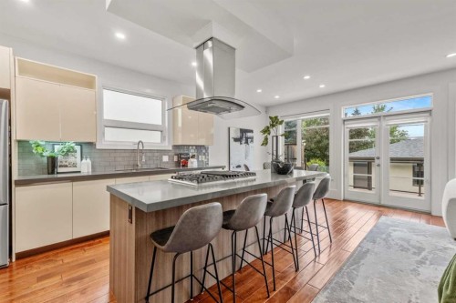 2412 28 Avenue Sw, Calgary, AB - Indoor Photo Showing Other Room