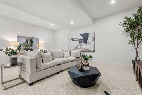 2412 28 Avenue Sw, Calgary, AB - Indoor Photo Showing Living Room