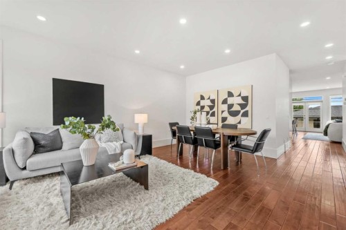 2412 28 Avenue Sw, Calgary, AB - Indoor Photo Showing Living Room