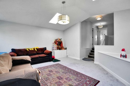 101 Douglas Ridge Circle Se, Calgary, AB - Indoor