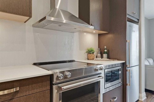2304-930 6 Avenue Sw, Calgary, AB - Indoor Photo Showing Kitchen