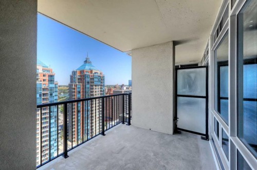 2304-930 6 Avenue Sw, Calgary, AB - Outdoor With Balcony With Exterior