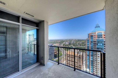 2304-930 6 Avenue Sw, Calgary, AB - Outdoor With Balcony With Exterior