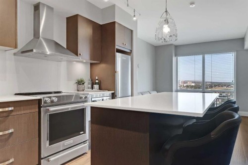 2304-930 6 Avenue Sw, Calgary, AB - Indoor Photo Showing Kitchen With Upgraded Kitchen