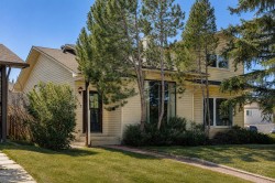 3624 Cedarille Drive SW Calgary, AB T2W 3X8