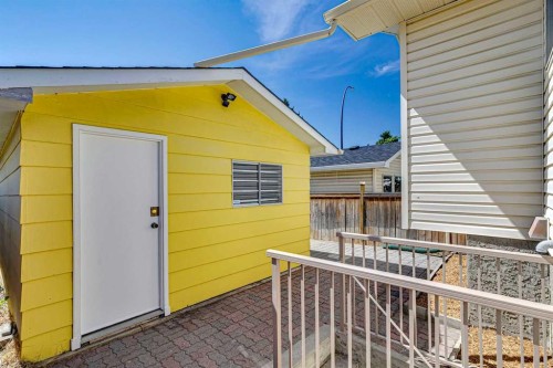 3624 Cedarille Drive Sw, Calgary, AB - Outdoor With Exterior