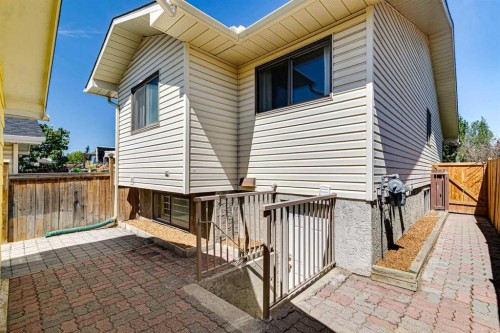 3624 Cedarille Drive Sw, Calgary, AB - Outdoor With Exterior